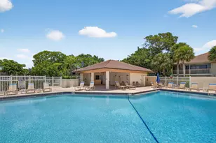 124 Brackenwood Rd, Palm Beach Gardens, FL 33418 - Photo 45