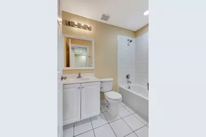 1302 Lucaya Drive, Riviera Beach, FL 33404 - Photo 25