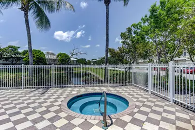 1302 Lucaya Drive, Riviera Beach, FL 33404 - Photo 37