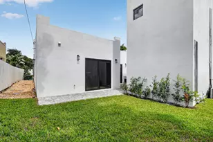 810 34th St, West Palm Beach, FL 33407 - Photo 39