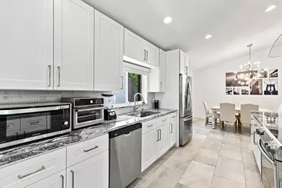1031 NW 108th Avenue, Plantation, FL 33322 - Photo 15