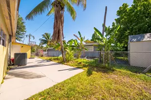 130 NE 21st Ct, Pompano Beach, FL 33060 - Photo 15