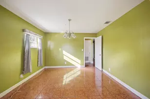 130 NE 21st Ct, Pompano Beach, FL 33060 - Photo 7