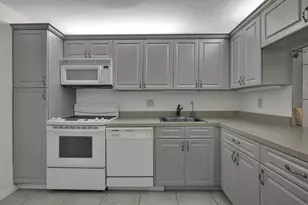 3231 Holiday Springs Blvd, Margate, FL 33063 - Photo 7