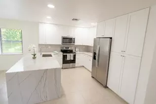 3257 Beechberry Cir, Davie, FL 33328 - Photo 3
