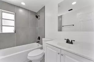 354 NW 4th Pl, Deerfield Beach, FL 33441 - Photo 7