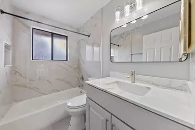 476 NW 38th Terrace, Deerfield Beach, FL 33442 - Photo 17
