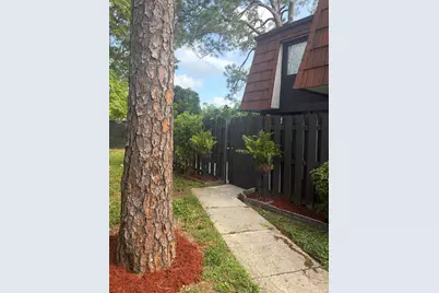 2200 White Pine Circle #B, Greenacres, FL 33415 - Photo 3