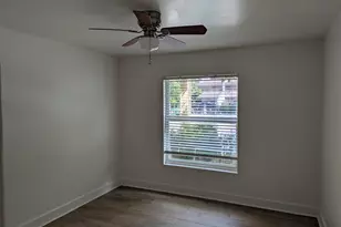 8710 NW 35th St, Coral Springs, FL 33065 - Photo 3