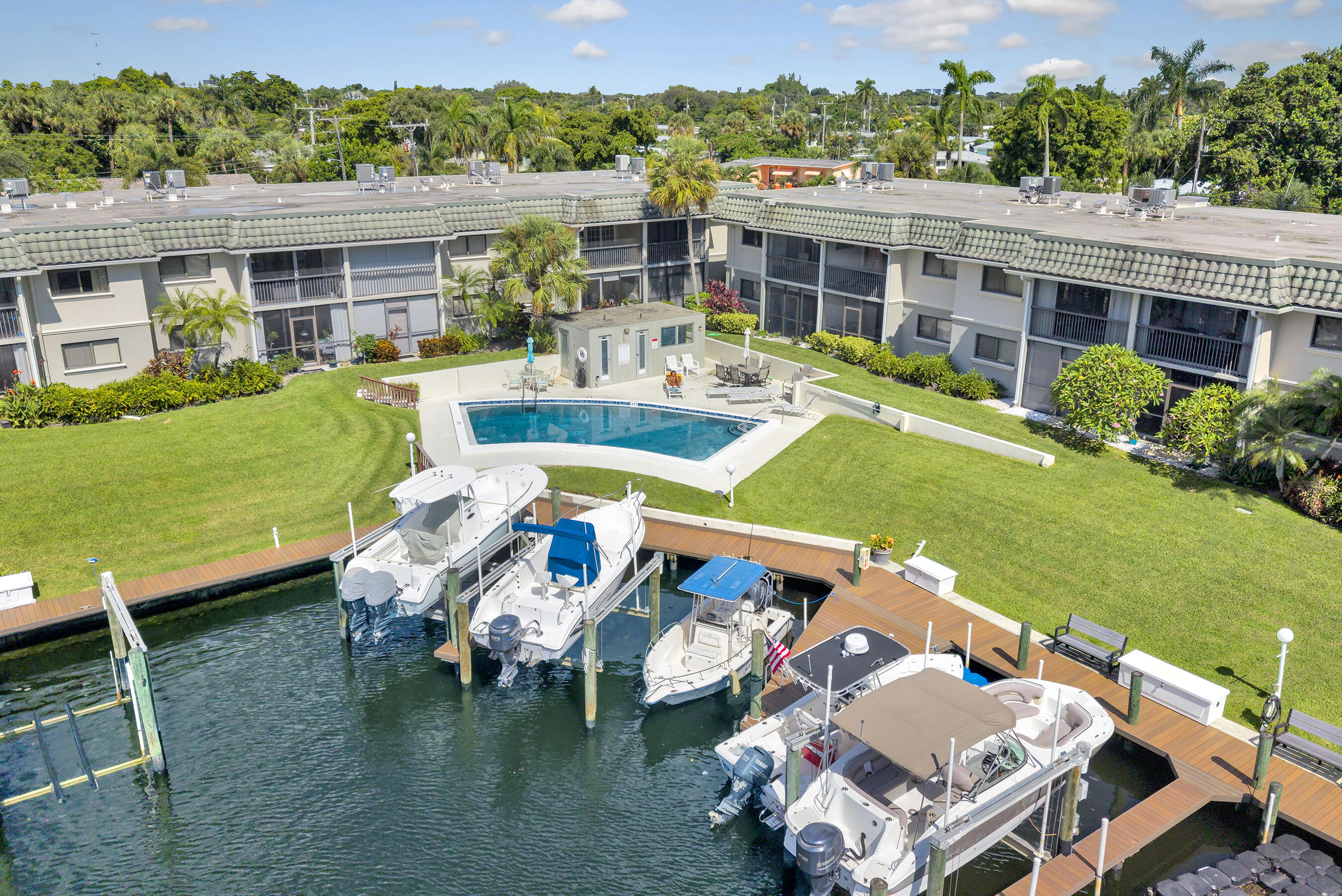 326 Northlake Dr #201 - 326 Northlake Dr #201, North Palm Beach, FL 33408 Luxury Property | Jose Angel Pina