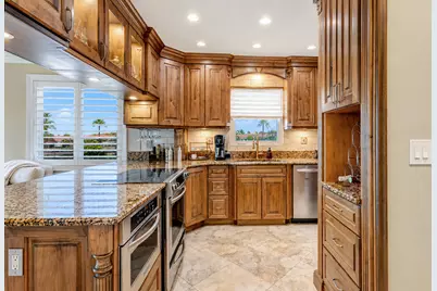 326 Northlake Drive #201, North Palm Beach, FL 33408 - Photo 5