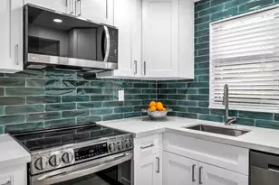 9235 SW 8th St, Boca Raton, FL 33428 - Photo 1