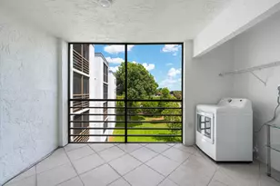 9235 SW 8th St, Boca Raton, FL 33428 - Photo 23