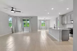 8606 Dahlia Cir, Port Saint Lucie, FL 34986 - Photo 3