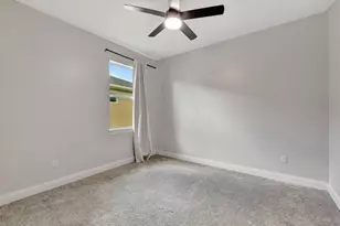 8606 Dahlia Cir, Port Saint Lucie, FL 34986 - Photo 23