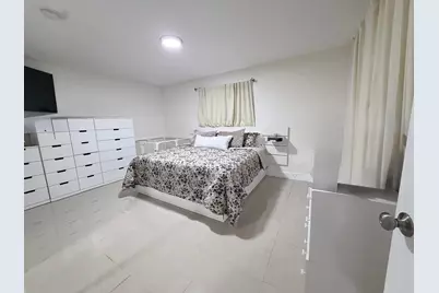 2000 SW 95th Terrace, Miramar, FL 33025 - Photo 9