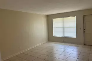 517 Silver Beach Rd, Lake Park, FL 33403 - Photo 5