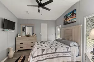 541 Barb Ann Ln, Port Saint Lucie, FL 34952 - Photo 15
