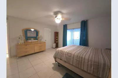 105 Oxford 100, West Palm Beach, FL 33417 - Photo 17