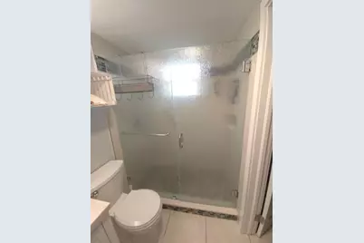 105 Oxford 100, West Palm Beach, FL 33417 - Photo 19