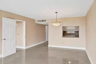 9480 Tangerine Pl, Davie, FL 33324 - Photo 11
