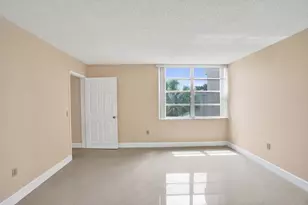 9480 Tangerine Pl, Davie, FL 33324 - Photo 13