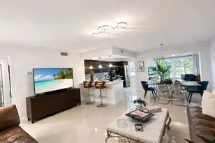 34 Colonial Club Dr, Boynton Beach, FL 33435 - Photo 1