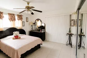 2616 Garden Dr N, Lake Worth, FL 33461 - Photo 5