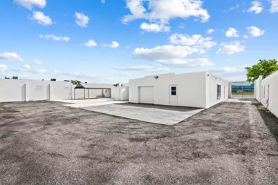 225 N Dixie Highway, Hallandale Beach, FL 33009 - Photo 15