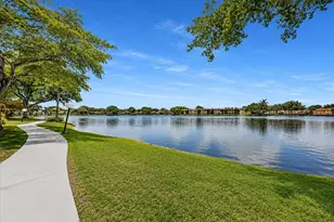 412 Briarwood Cir, Hollywood, FL 33024 - Photo 1