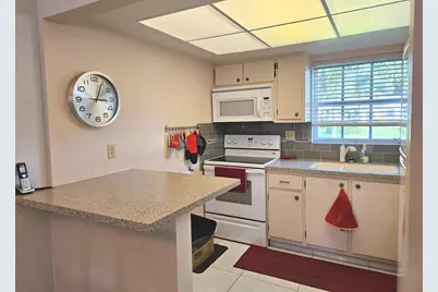 2920 Crosley Drive E #B, West Palm Beach, FL 33415 - Photo 5