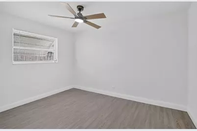 3390 NW 42nd Street, Lauderdale Lakes, FL 33309 - Photo 15