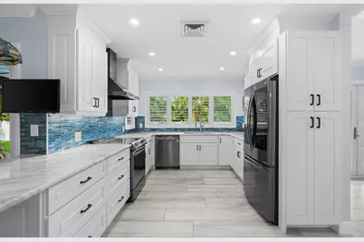 5100 NE 30th Terrace, Lighthouse Point, FL 33064 - Photo 9