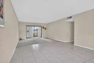 4140 NW 44th Ave, Lauderdale Lakes, FL 33319 - Photo 13