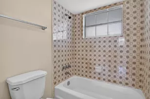 4140 NW 44th Ave, Lauderdale Lakes, FL 33319 - Photo 33