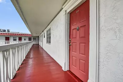 4140 NW 44th Avenue #411, Lauderdale Lakes, FL 33319 - Photo 3