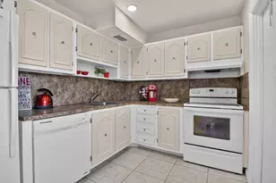 4140 NW 44th Ave, Lauderdale Lakes, FL 33319 - Photo 9
