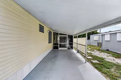 8381 SE Skylark Avenue, Hobe Sound, FL 33455 - Photo 5