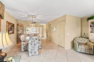 211 Waterside Dr, Hypoluxo, FL 33462 - Photo 9