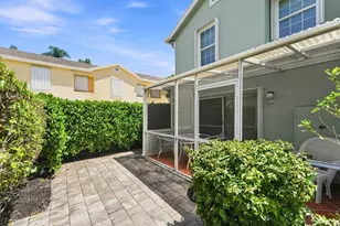 211 Waterside Dr, Hypoluxo, FL 33462 - Photo 23