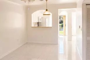 925 NE 34th Ave, Homestead, FL 33033 - Photo 3