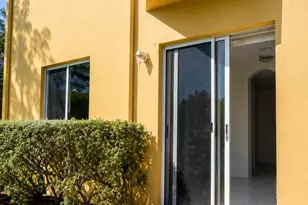925 NE 34th Ave, Homestead, FL 33033 - Photo 11