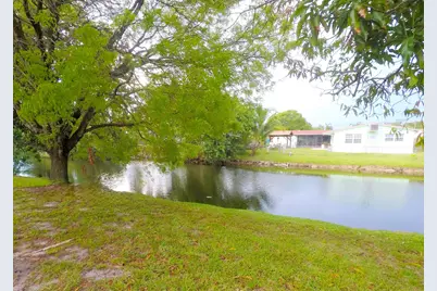 1685 NW 60th Avenue #B, Sunrise, FL 33313 - Photo 15