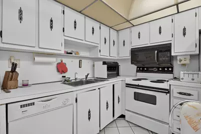3920 Inverrary Boulevard #301C, Lauderhill, FL 33319 - Photo 5