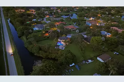 3541 Carlton Lane, Davie, FL 33330 - Photo 65