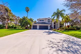 3541 Carlton Ln, Davie, FL 33330 - Photo 13