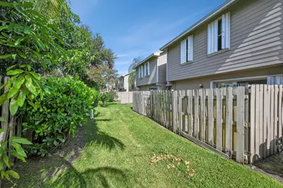 12152 NW 36th Place, Sunrise, FL 33323 - Photo 7
