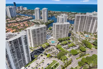 3701 N Country Club Drive #404, Aventura, FL 33180 - Photo 37