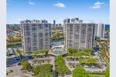 3701 N Country Club Drive #404, Aventura, FL 33180 - Photo 7