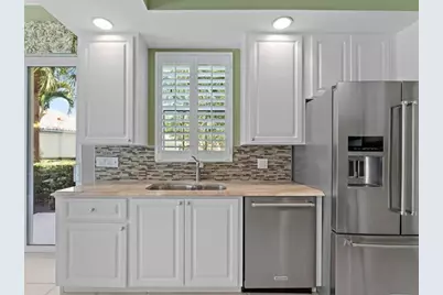 9400 SW Wedgewood Lane, Stuart, FL 34997 - Photo 11